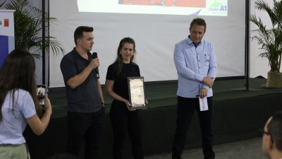 O casal enfatizou a import&acirc;ncia da sanidade, um desafio para a granja neste ano.