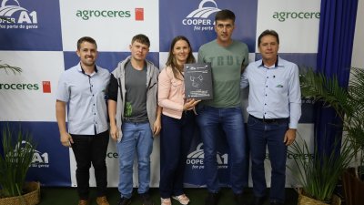 Acima de 800 matrizes, 2&ordm; lugar Valdomiro Schweickert