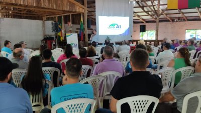 Cooperados de Pinhal, Rodeio Bonito, Cristal do Sul e Novo Tiradentes