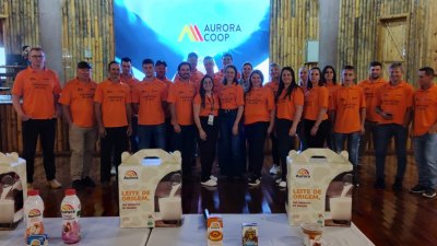 Produtores integrantes do programa Leite Mais Saud&aacute;vel