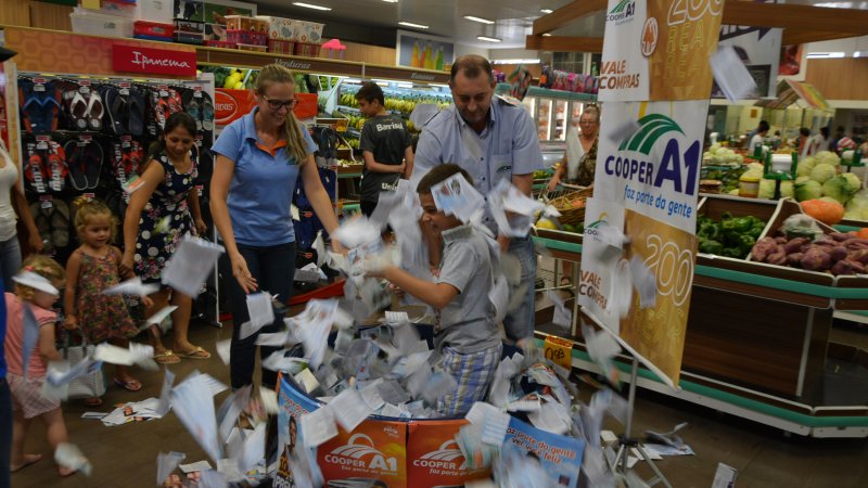 Cooper A1 realizou nesse sábado 04/02/2017 o sorteio de 28 vale-compras no valor de R$200,00!