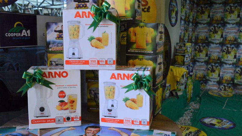 PROMOÇÃO 300 MIL EM PRÊMIOS: 24 liquidificadores foram sorteados nesta sexta-feira