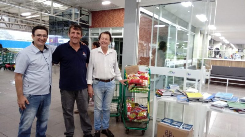LIVRO QUE ALIMENTA: unidade de Palmitos arrecadou mais de 600 kg de alimento para o Hospital do município