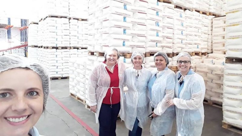Coordenadoras dos programas sociais da Cooper A1 visitaram a Cooperativa Auriverde