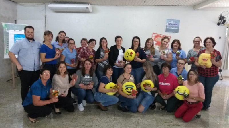 CURSO PARA AS LÍDERES BUSCA EMPONDERA-LÁS