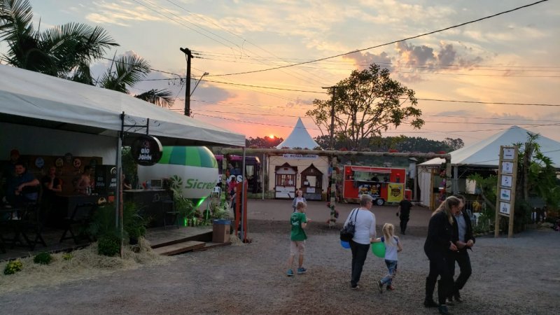 COOPER A1 NA FAIC: stand agropecuário com maior número de visitantes
