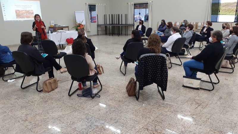 Treinamento sobre liderança e motivação foi realizado com as líderes do Mulher A1/Sicoob