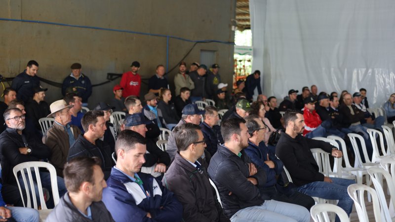 AGRONEGÓCIO: Dia de negócios da Cooper A1 gera oportunidades 