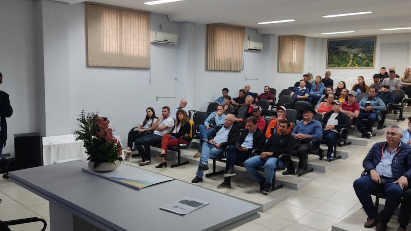 REUNIÕES DE AVALIAÇÃO: Diretoria da cooperativa iniciou o roteiro dos encontros