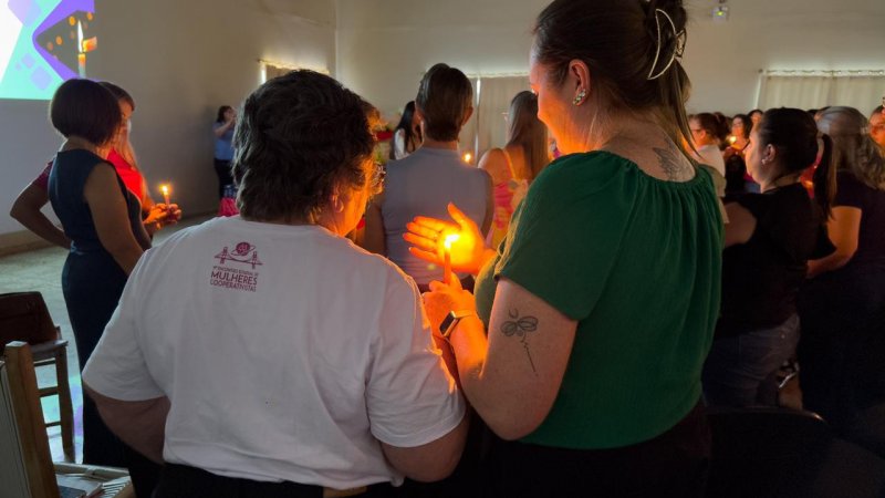 SER LÍDER: Último encontro do ano desperta “A luz que habita em mim” 