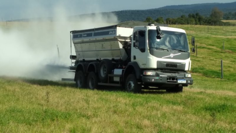 AGRICULTURA DE PRECISÃO: Primeira distribuição de calcário é realizada  