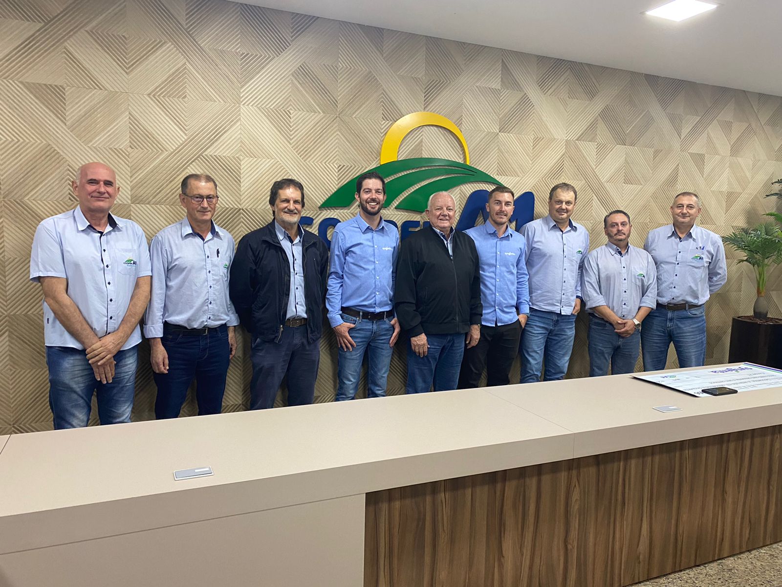 COOPER A1 E RECEBE REPRESENTANTES DA SYNGENTA