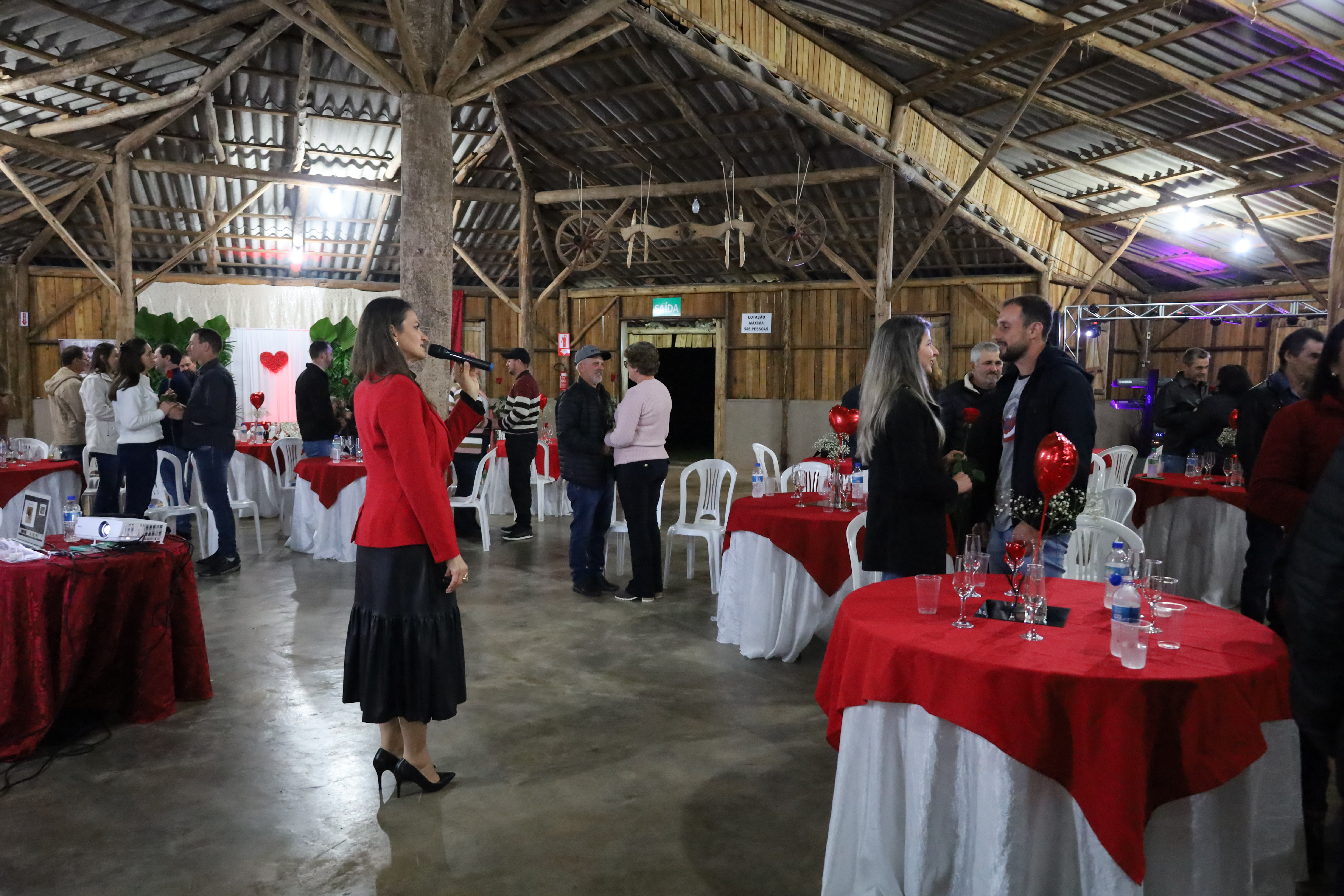 ACREDITAR NA FAMÍLIA É CONSTRUIR O FUTURO: Cooperados de Riqueza concluem mais um curso