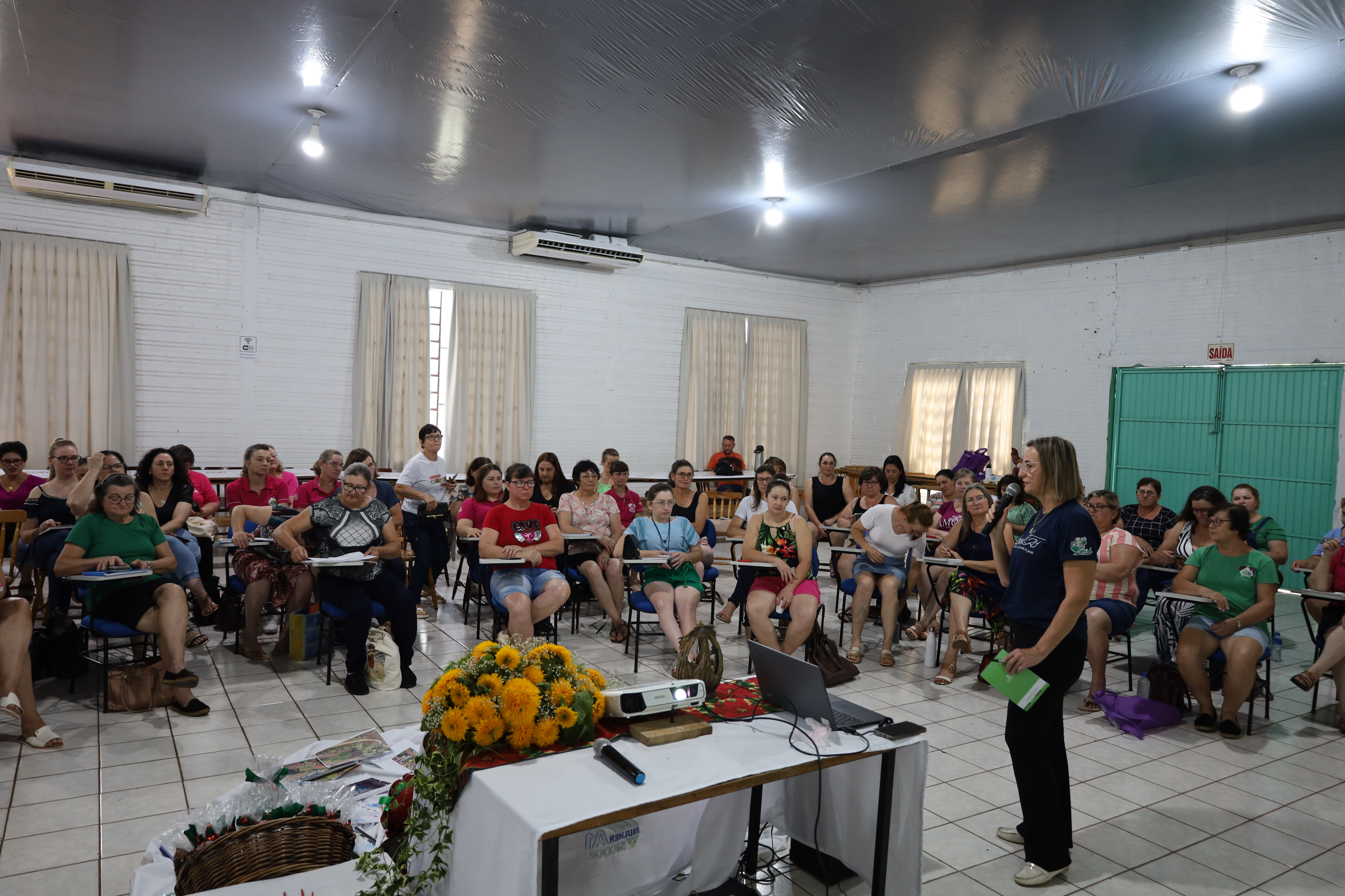 CICLOS: Mulher A1/ Sicoob conclui 2023 com encontro de líderes 