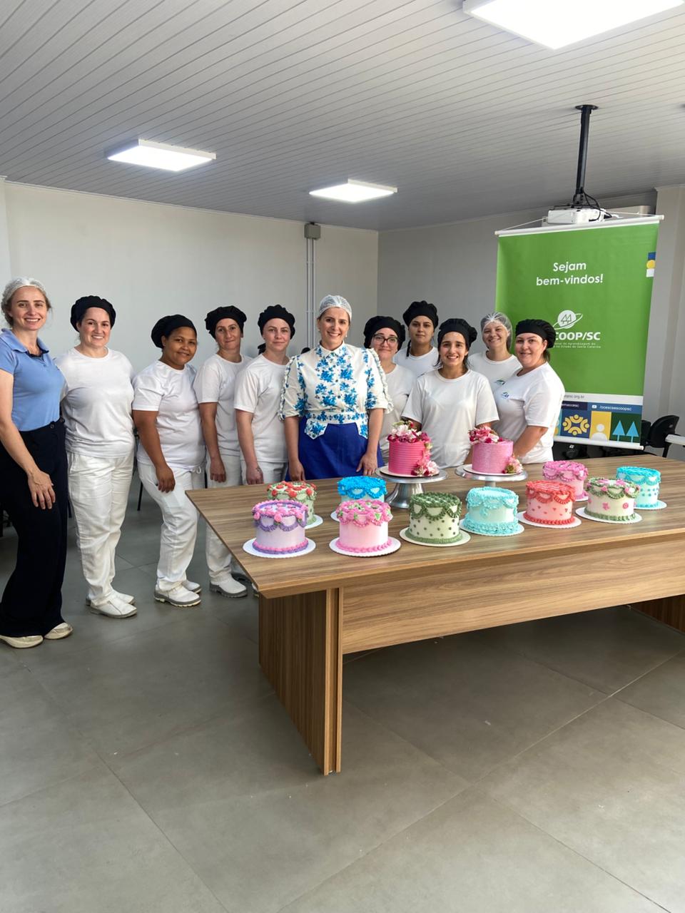 PADARIAS PR&Oacute;PRIAS: Aprimoramento na confeitaria 